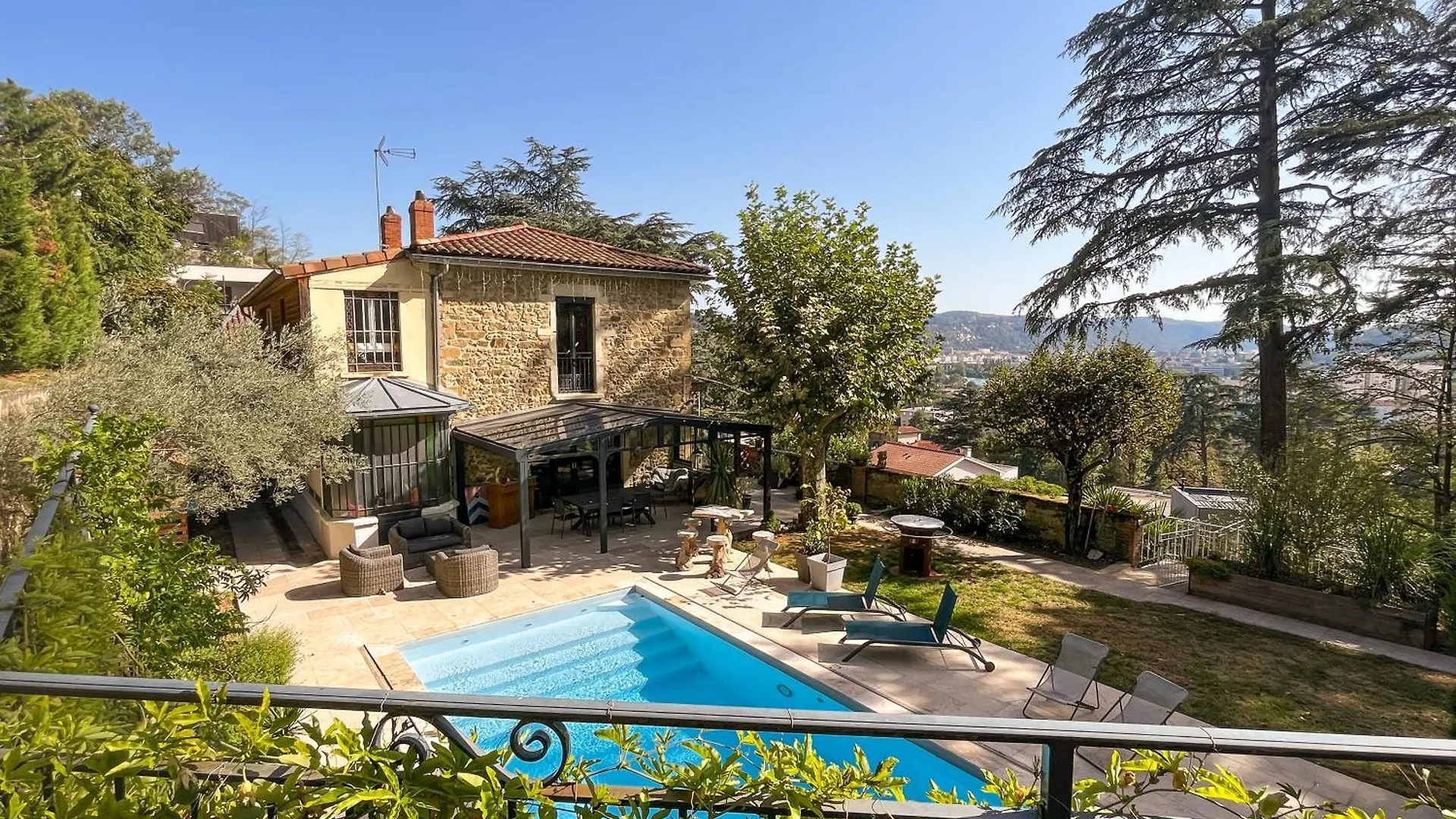 Gite Au Chat Bucheron Villa Vienne  0*, Vienne (Isere)